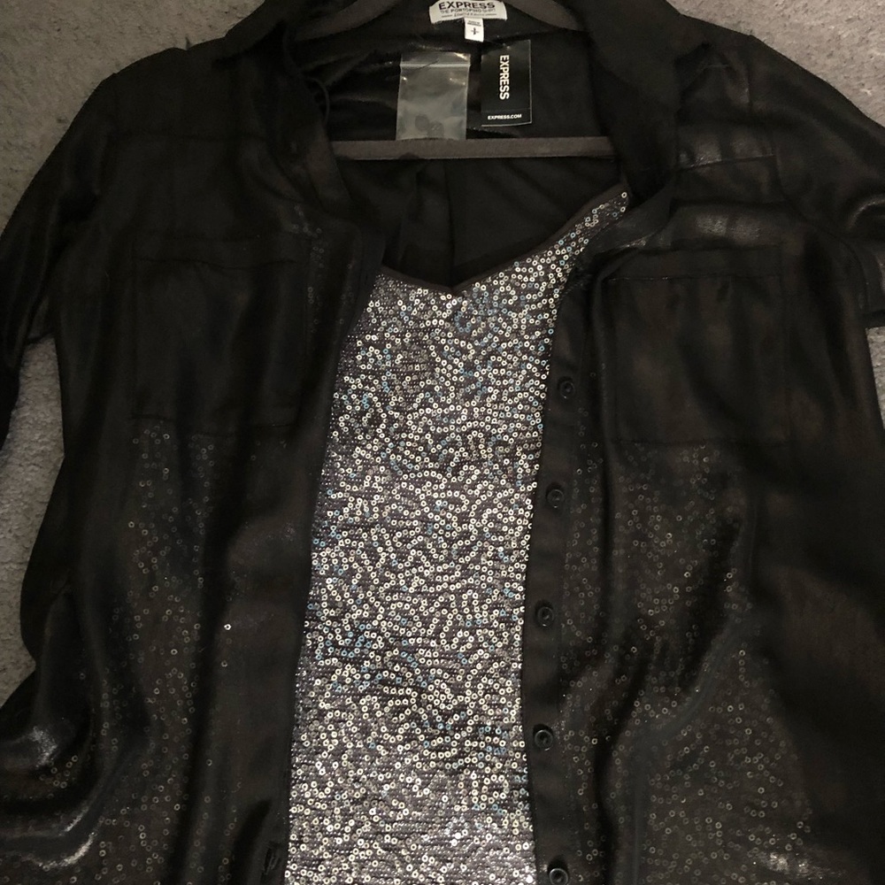 2 piece shirt set. Black button up & tank